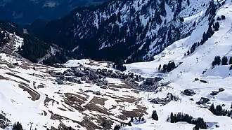 Vue aérienne de la station.