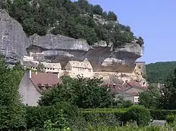 Le plateau qui domine Les Eyzies