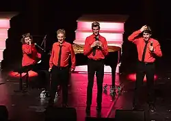 Description de cette image, également commentée ci-après