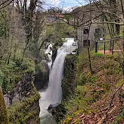 Première cascades gorges de la Langouette en hautes eaux, avril 2016