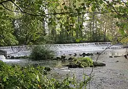 Chute d'eau sur l'Oise.