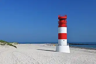Un phare sur l'ile de Düne. Mai 2018.