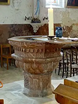 ... et ses fonts baptismaux &nbsp;Classé&nbsp;MH (1912)