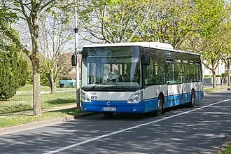 Un bus de la ligne 52 du réseau de bus de Sénart.