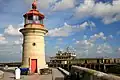 Le phare du port.
