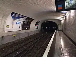 La station Commerceaux quais décalés.