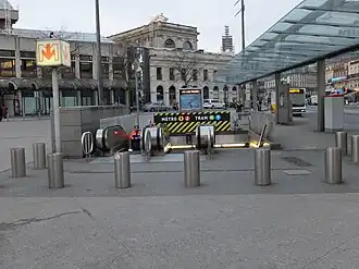 Une entrée de la station.