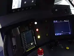 IHM radio (système GSM-R), contrôle des portes et ordinateur de bord d'assistance au dépannage et de contrôle technique du train.