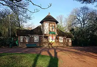 Le toit de chaume fut refait en 2015