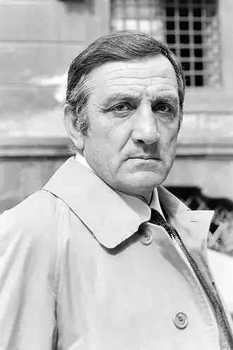 Lino Ventura(Laurent Dannecker)