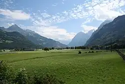 Vue du pays de Glaris au nord de Niederurnen en direction du sud