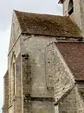 Chœur, côté nord, et toiture de la chapelle latérale.