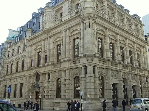 le Lloyd's Register of Shipping.