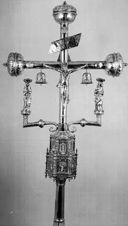 Croix de procession.