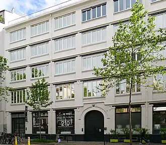 Description de cette image, également commentée ci-après