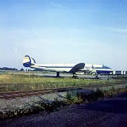 Ancien Lockheed Super Constellation F-BRAD de la Catair exposé à Nantes (nov.2012)