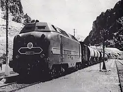 La 060 DC-3 munie de blindages de cabine à la gare d'El Kantara à Biskra.