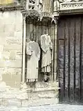 Statues du piédroit gauche.