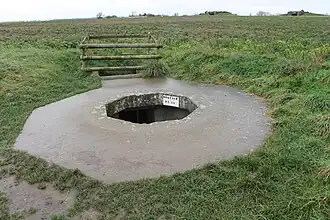 Photographie d'une casemate enterrée, pour mortier.