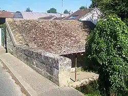 Lavoir, rue de l'Aubette.