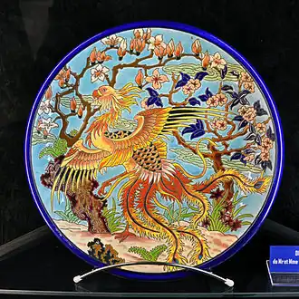Plat à décor de phénix.