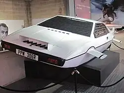 Lotus Esprit Wet Nellie de James Bond 007