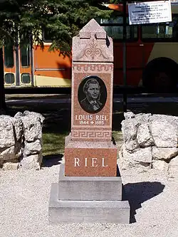 Tombeau de Louis Riel à la cathédrale Saint-Boniface.