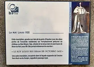 Cartel apposé rue Louis-XIII devant l'inscription indiquant son passage en 1632.