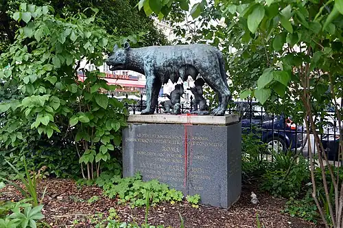 La Louve capitoline, reproduction en bronze de 1962.