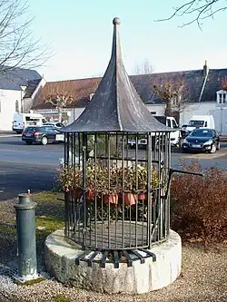 Le puits communal en 2013.