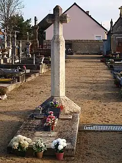 La sépulture des curés en 2013.