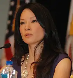 Lucy Liu, actrice, réalisatrice, peintre, sculptrice et productrice américaine.