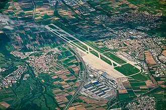 Photo aérienne de l'aéroport de Stuttgart.