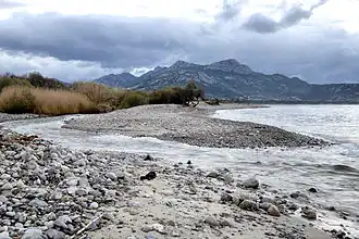L'embouchure du Fiume Secco dans la plaine de Montemaggiore (Pino).