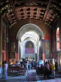 la nef de la cathédrale ;