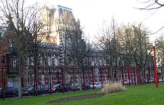 Description de cette image, également commentée ci-après