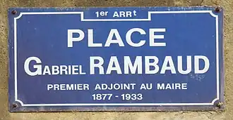 Voir la plaque.