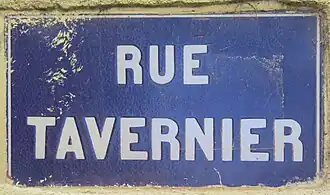 Voir la plaque.