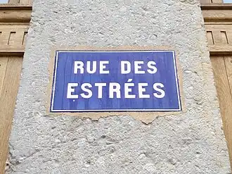 Voir la plaque.