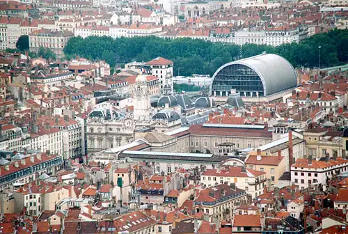 L'Hôtel de Ville vu depuis Fourvière.