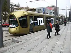 1000e&nbsp;Citadis livré à Lyon (ici un 302).