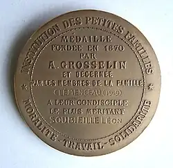 Médaille Augustin Grosselin (1800-1878), Institution des petites familles. Graveur Aimé Millet (1819-1891). Revers.