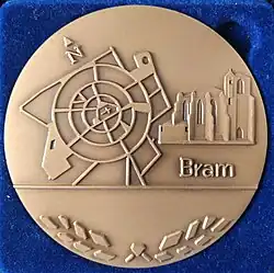 Revers de la médaille d'honneur de la ville de Bram.