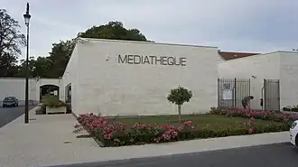 Médiathèque.