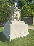 Statue de Méléagre tuant un cerf au parc Royal de Marly-le-Roi.