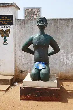 Statue au Mémorial Zoungbodji.