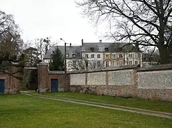 Château vu de l'église.