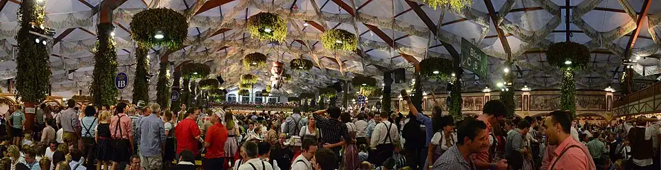Hofbräu-Festzelt&nbsp;(en) de l'Oktoberfest de Munich