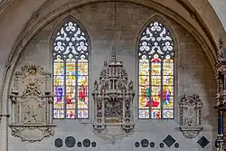 Vitraux dans l'aile nord-est.