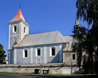 Église Sainte-Barbara à Mšené.
